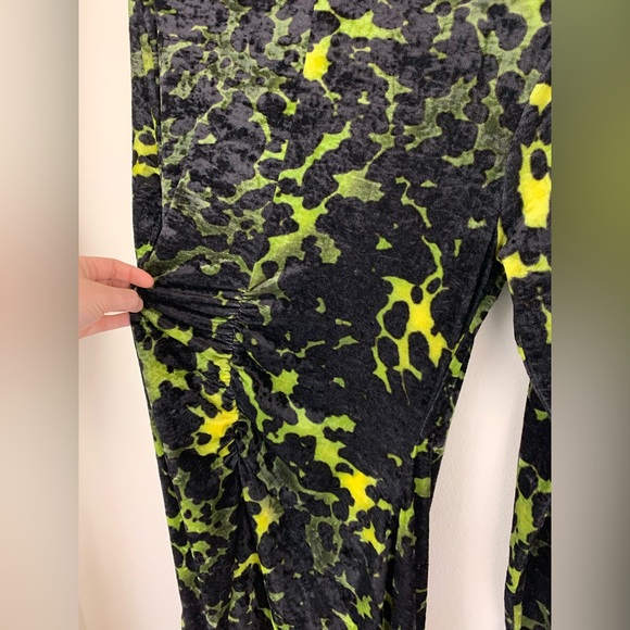 Dries Van Noten Henalis Velvet Green and Black Dress - Picture 12 of 16